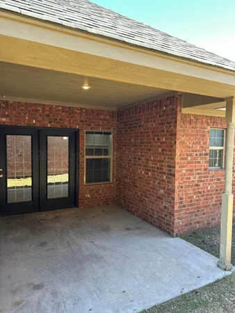 $299,900 | 2 Cambridge Place, Borger, TX 79007