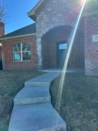 $299,900 | 2 Cambridge Place, Borger, TX 79007