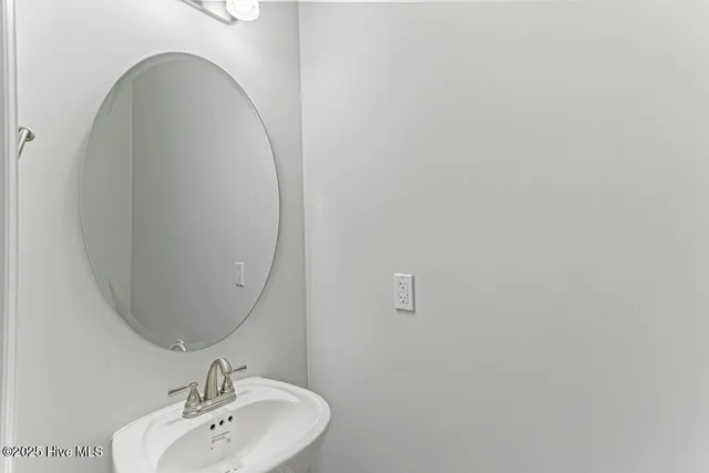 $495,000 | 3 Vineyard Place, Jackson Springs, NC 27281