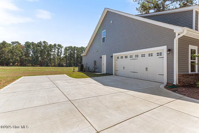 $495,000 | 3 Vineyard Place, Jackson Springs, NC 27281