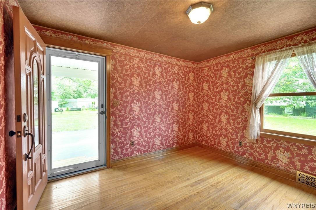 1904 Union Road West Seneca, NY 14224 - Photo 13 of 27 Gallery Image 13