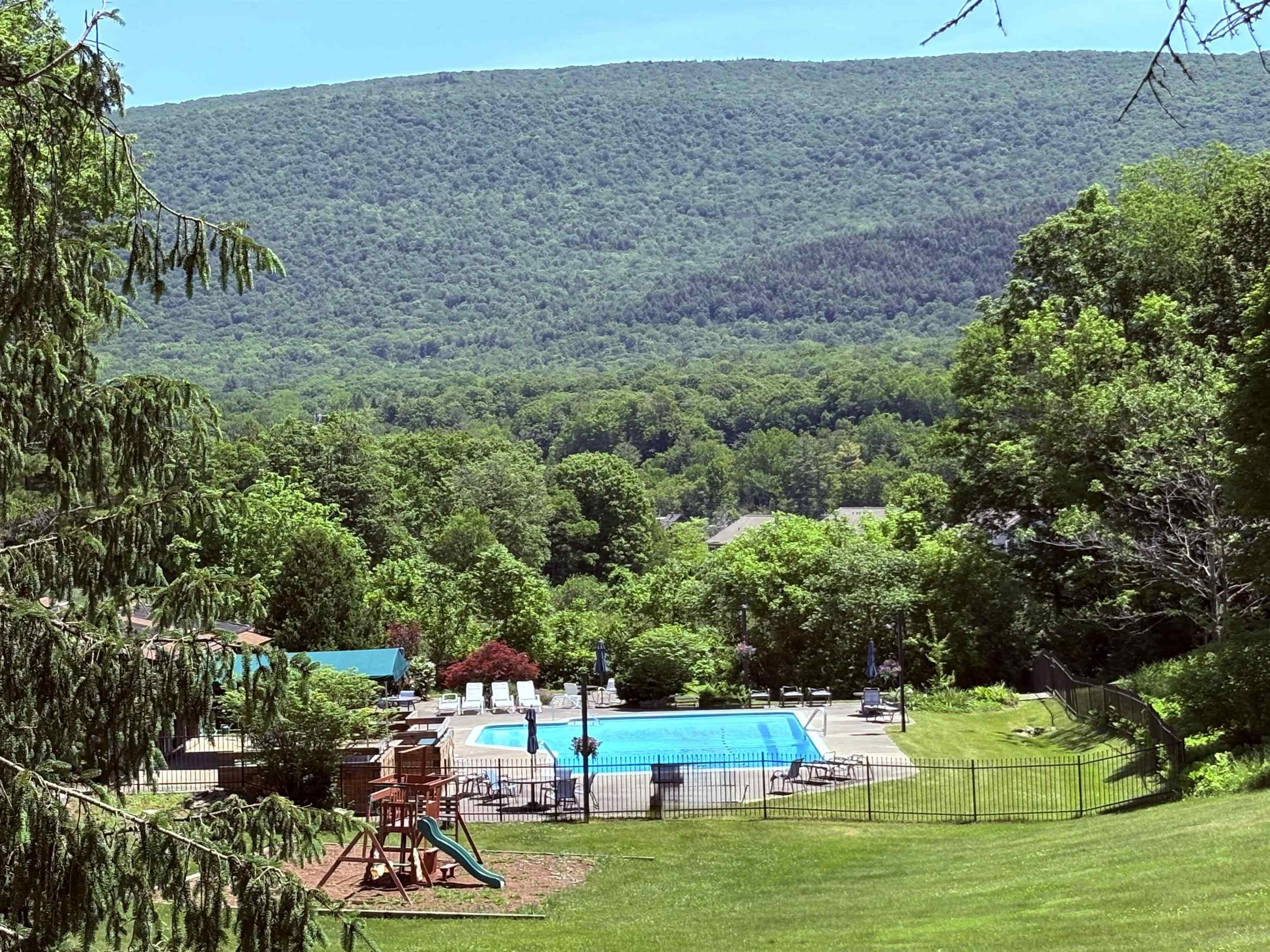 60 Murray Hill Heights Road, Unit 23 Manchester, VT 05255 - Photo 27 of 38