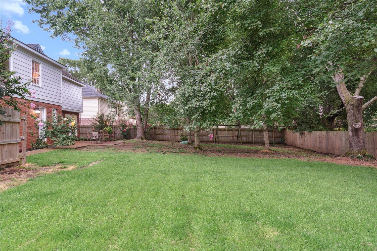 1001 Yorktown Road Collierville, TN 38017 - Photo 32 of 40 View of yard