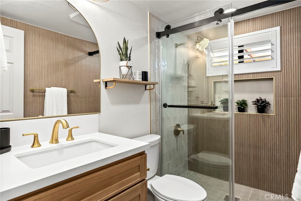 10821 Rustic Lane Anaheim, CA 92804 - Photo 16 of 60