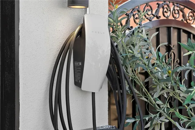 $1,388,000 | 10821 Rustic Lane, Anaheim, CA 92804