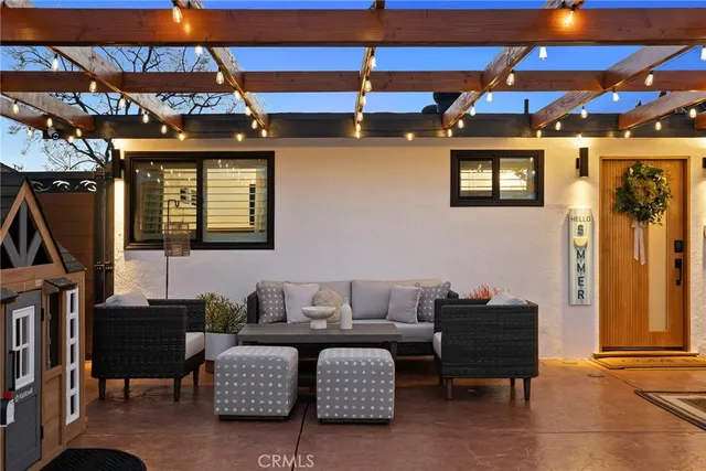 $1,388,000 | 10821 Rustic Lane, Anaheim, CA 92804