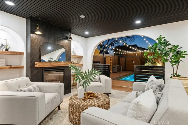 $1,388,000 | 10821 Rustic Lane, Anaheim, CA 92804