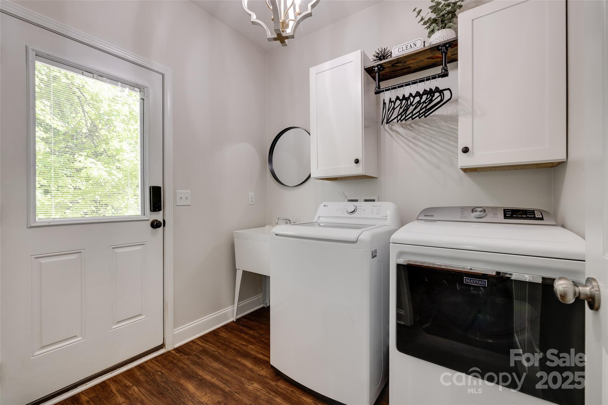 3243 Farmcrest Court Fort Mill, SC 29708 - Photo 10 of 45 a utility room with washer and dryer
