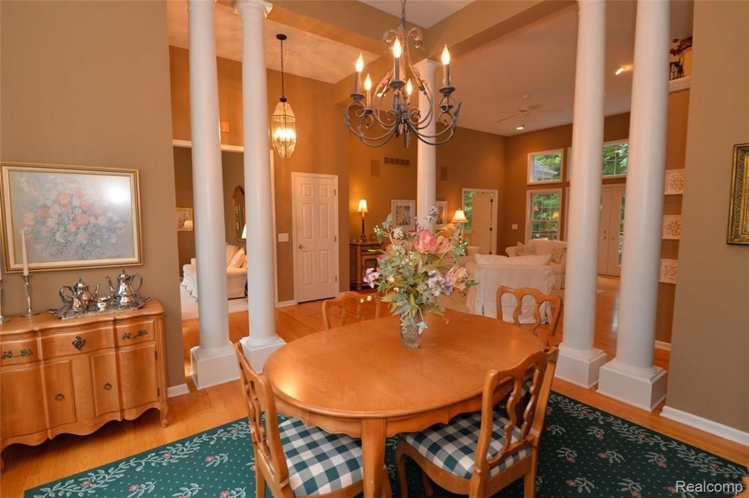 330 Ridgemont Road Oxford, MI 48370 - Photo 18 of 48 Formal Dining Room