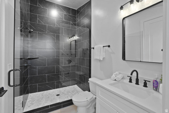 4346 Canterbury Road Hurricane, UT 84737 - Photo 31 of 37 Bathroom featuring a shower stall and vanity