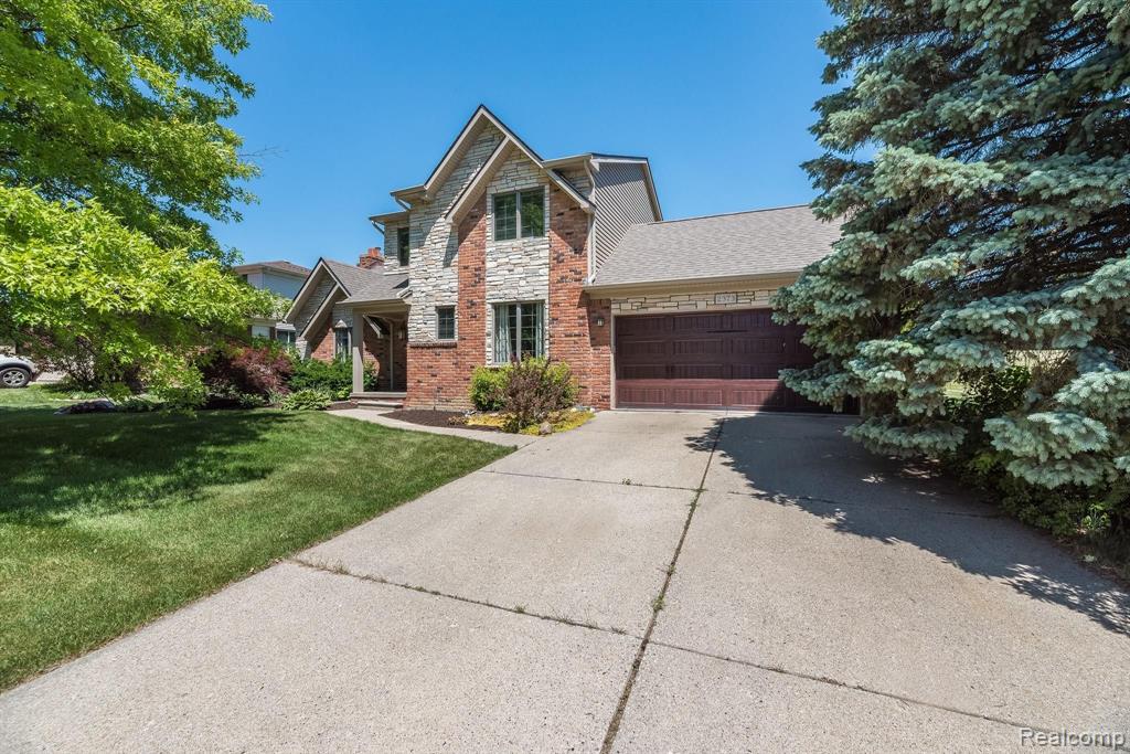 2373 Norton Road Rochester Hills, MI 48307 - Photo 1 of 36
