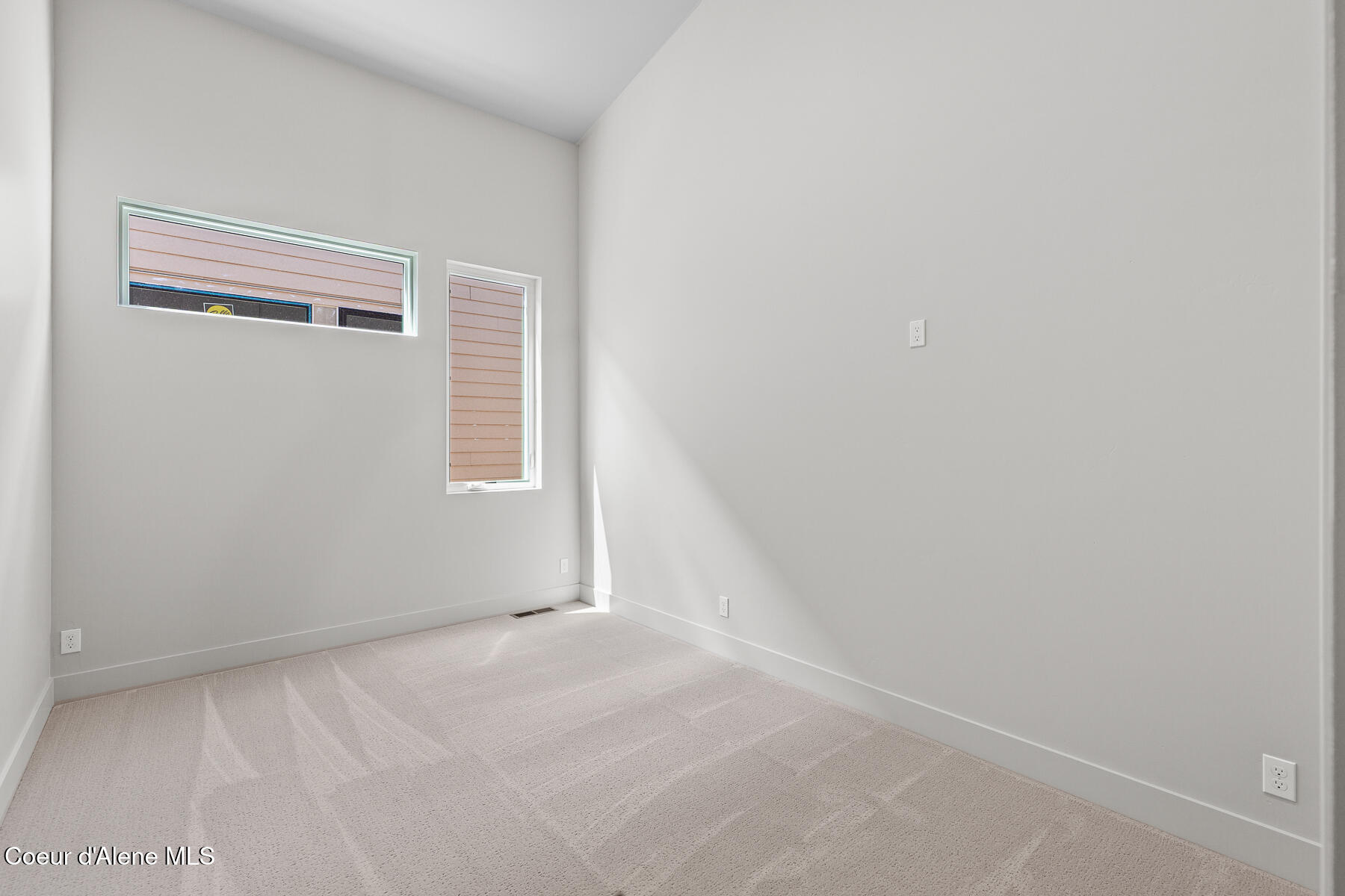 3167 North Veneer Road Coeur D'Alene, ID 83814 - Photo 19 of 28 3167NVeneerRd-19