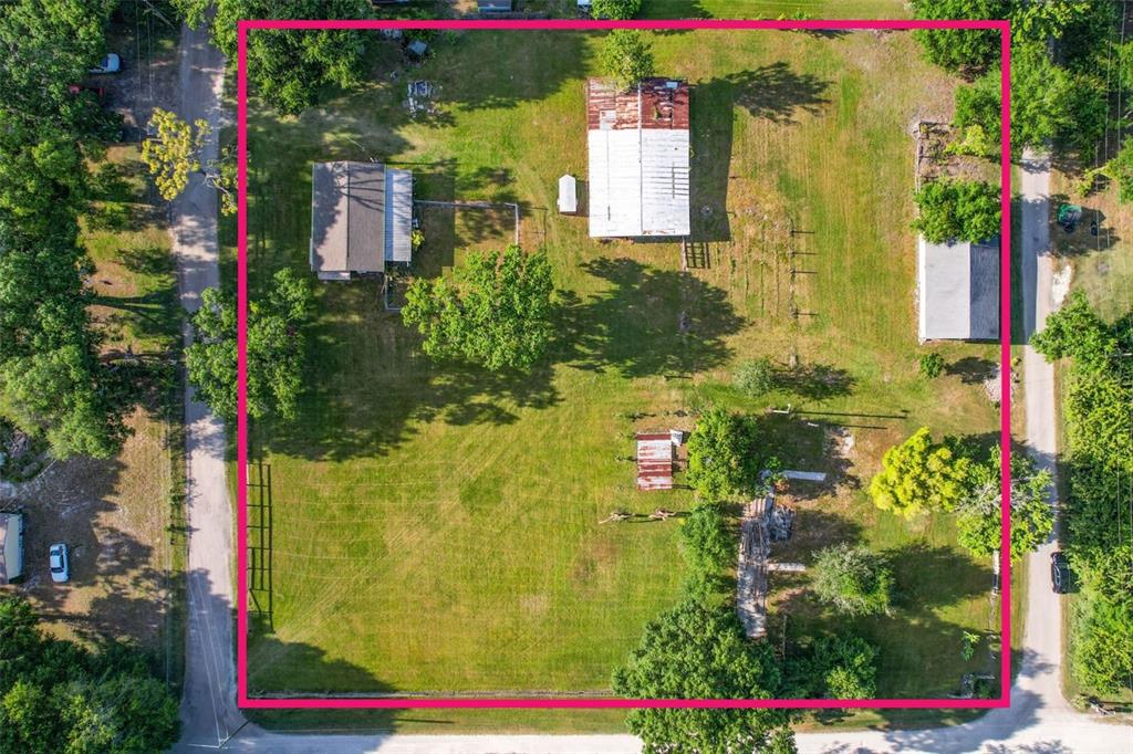 1747 Anna Road Odessa, FL 33556 - Photo 8 of 19 a view of a flower garden