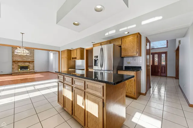 $699,900 | 13725 Kit Lane, Lemont, IL 60439