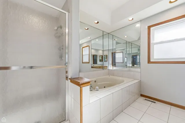 $699,900 | 13725 Kit Lane, Lemont, IL 60439