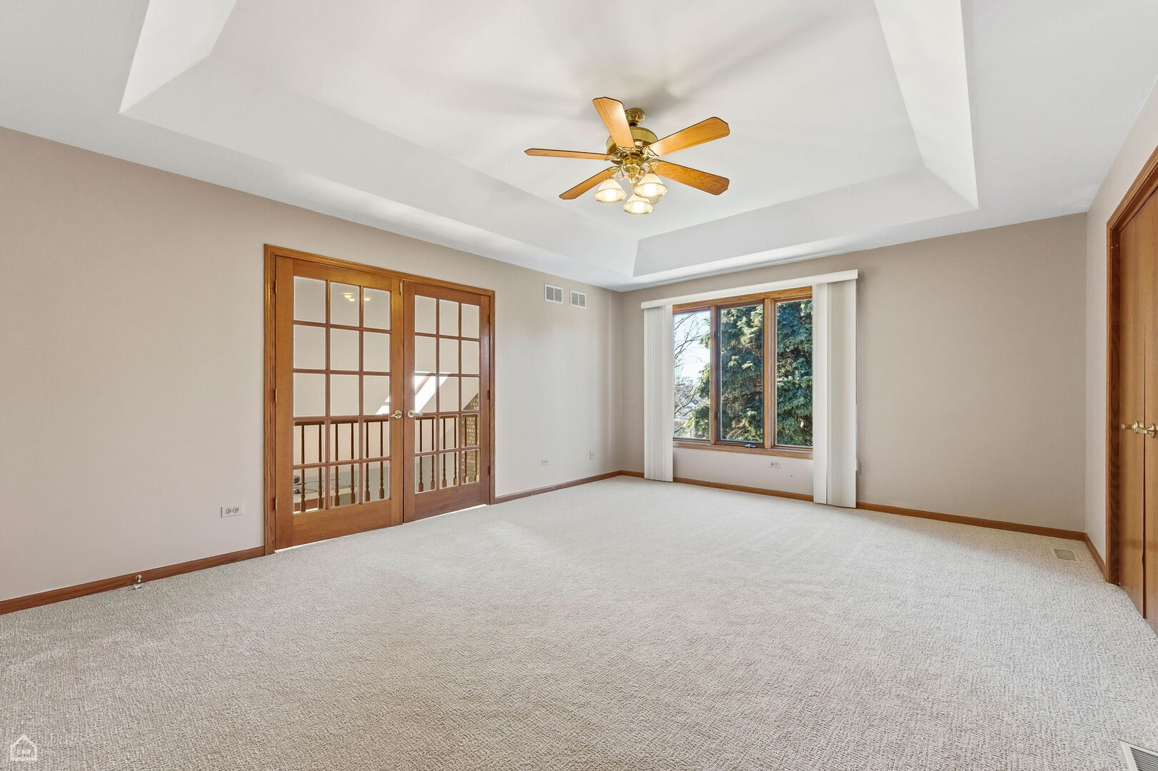 13725 Kit Lane Lemont, IL 60439 - Photo 38 of 61 a view of an empty room with a window