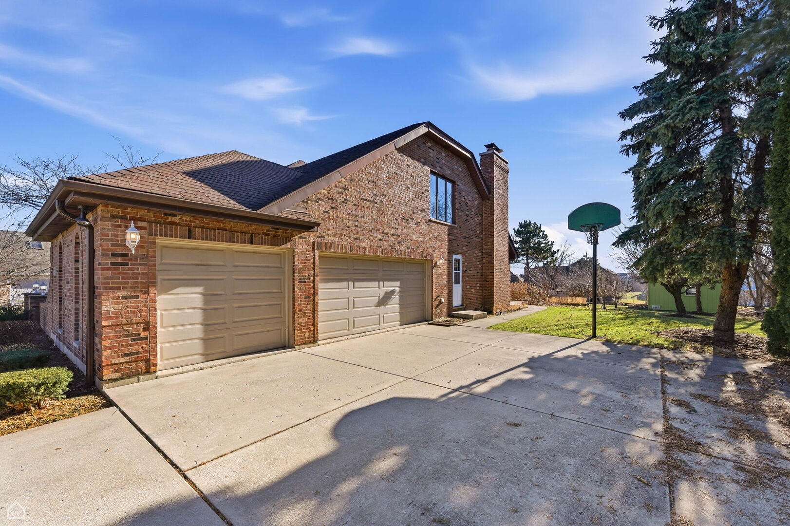 13725 Kit Lane Lemont, IL 60439 - Photo 58 of 61 a backyard of a house with portable swimming pool and furniture