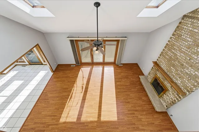 $699,900 | 13725 Kit Lane, Lemont, IL 60439