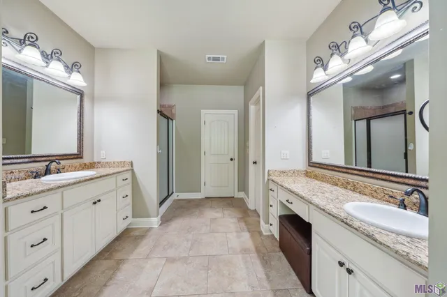 $365,000 | 30979 Ridgeway Drive, Walker, LA 70785