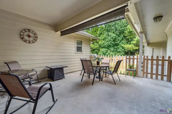 $365,000 | 30979 Ridgeway Drive, Walker, LA 70785