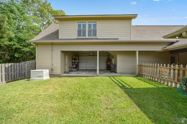 $365,000 | 30979 Ridgeway Drive, Walker, LA 70785
