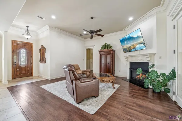 $365,000 | 30979 Ridgeway Drive, Walker, LA 70785