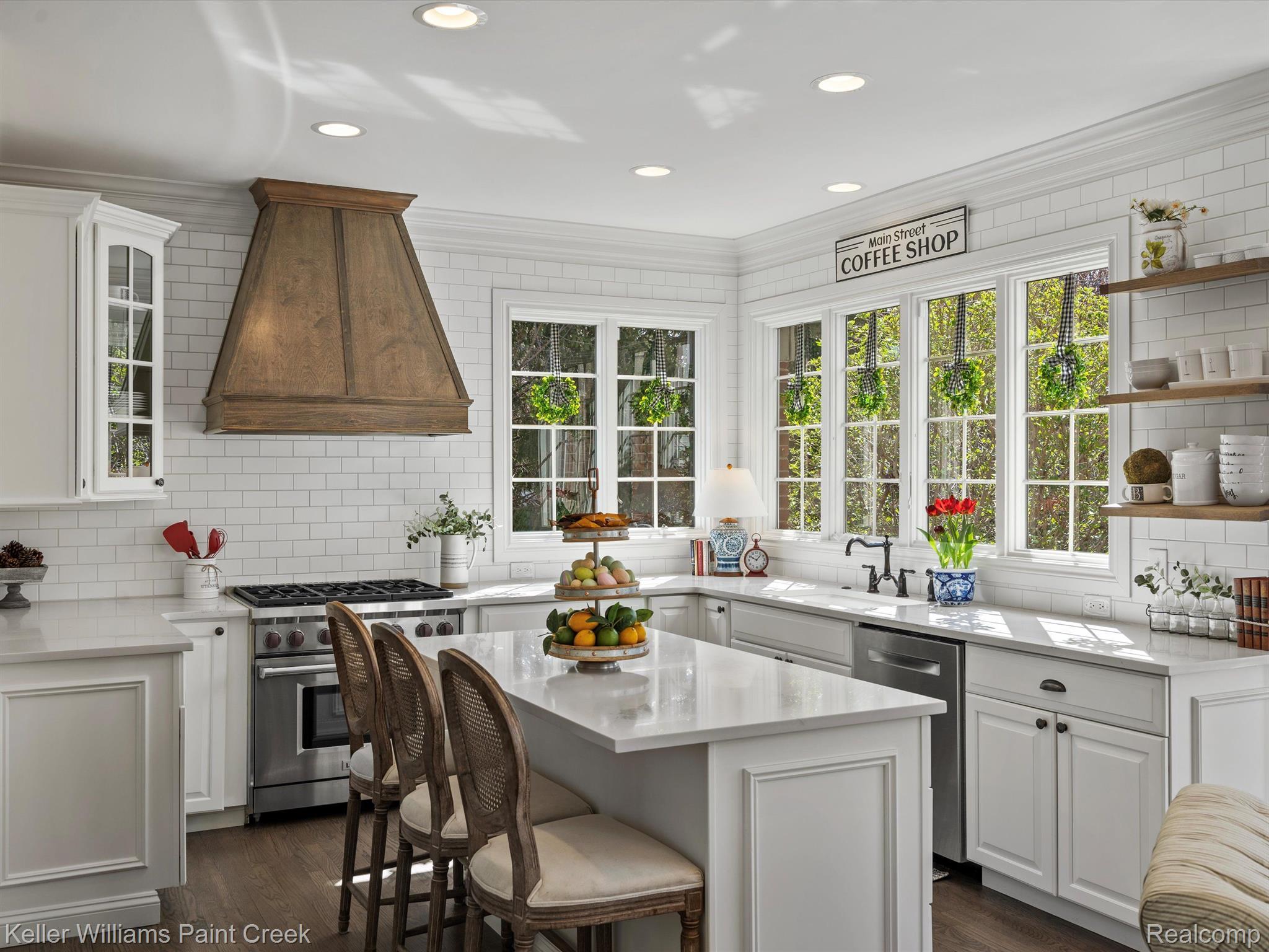 1208 Wheaton Court Rochester, MI 48307 - Photo 12 of 45 Gallery Image 12