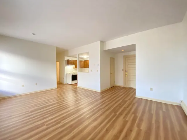 $1,439 | 124 Orange Street, Unit 302, Manchester, NH 03104