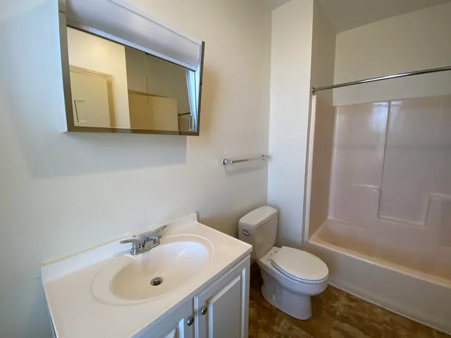 $1,439 | 124 Orange Street, Unit 302, Manchester, NH 03104