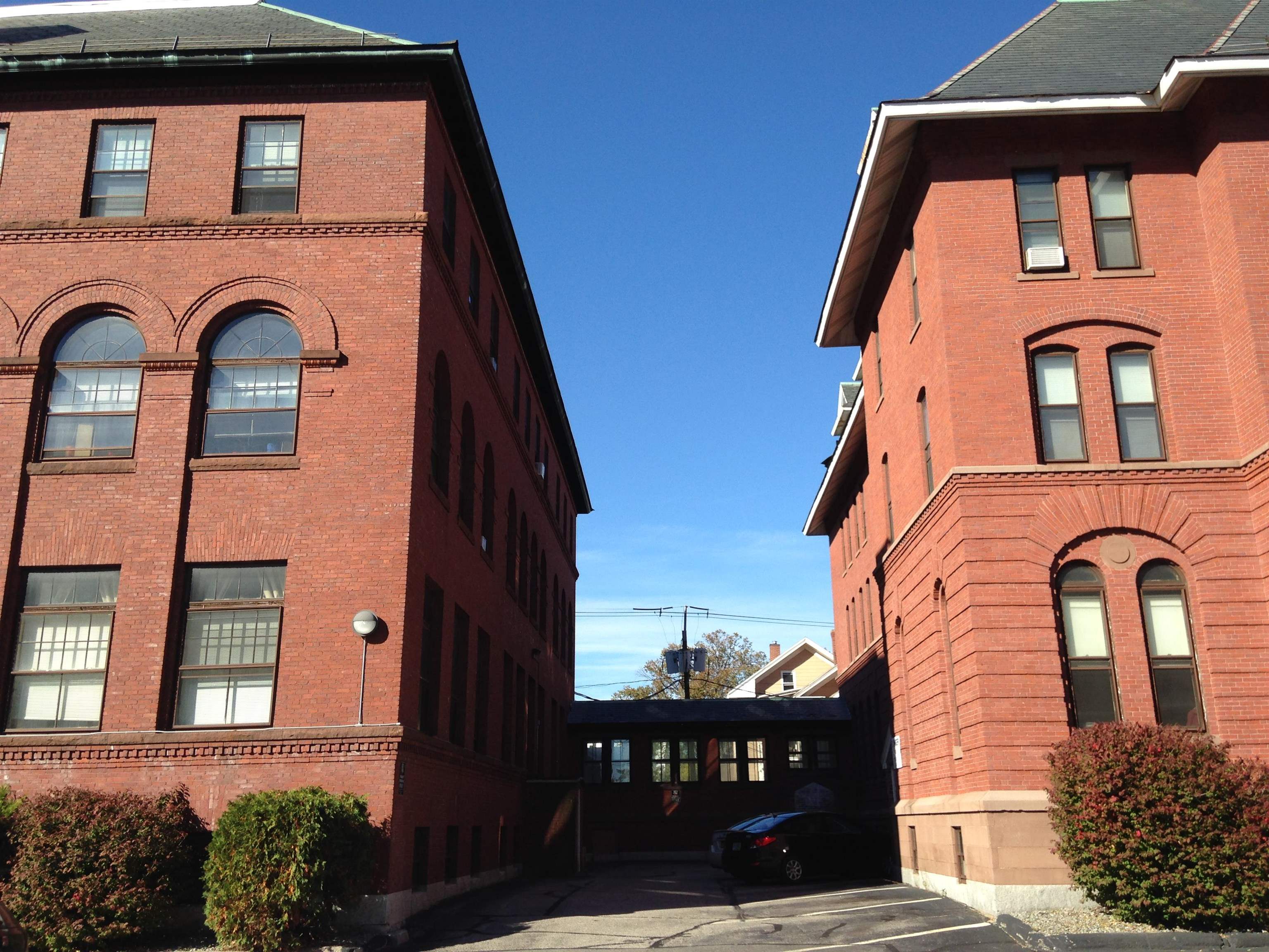 124 Orange Street, Unit 302 Manchester, NH 03104 - Photo 31 of 32