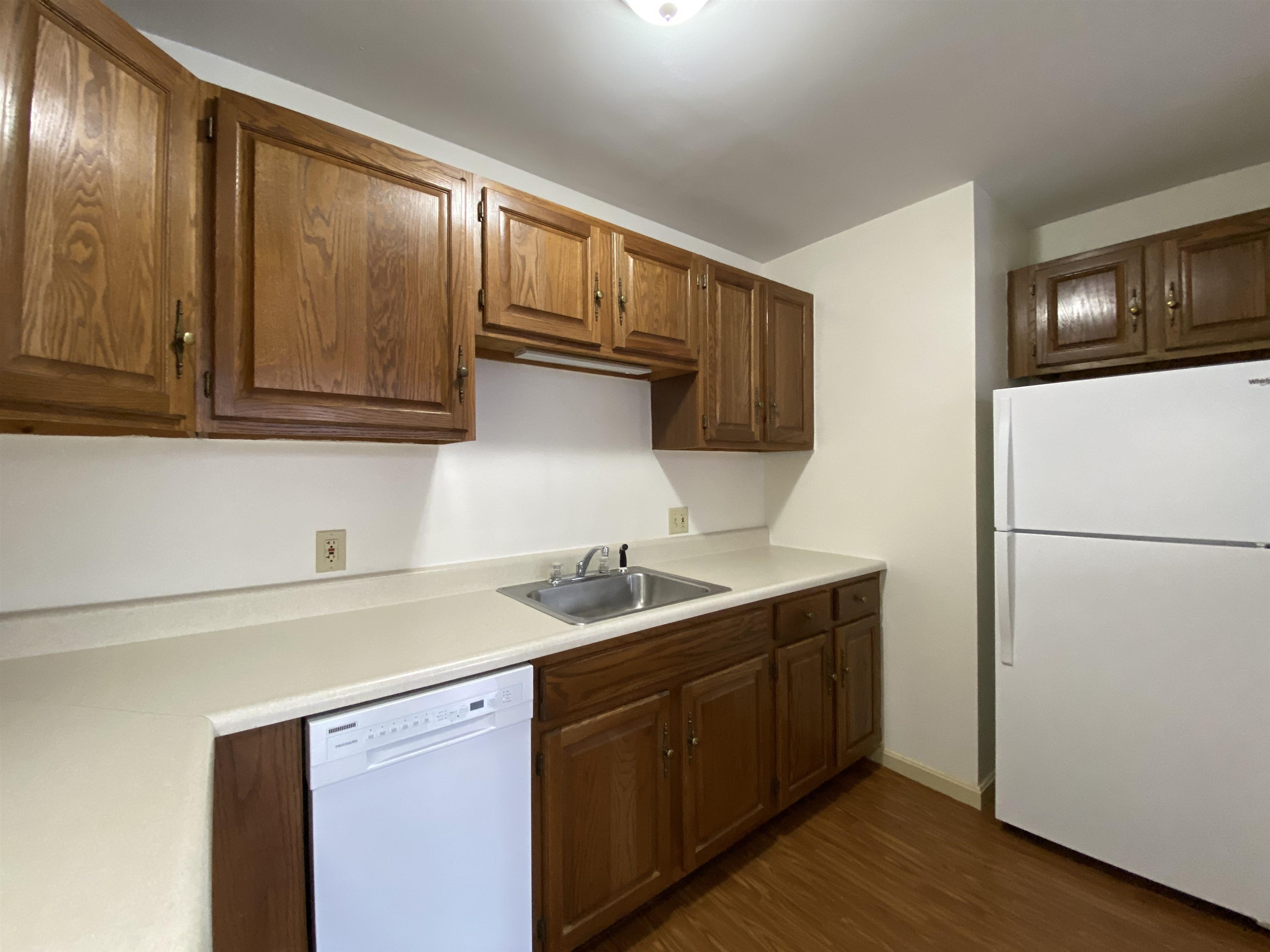 124 Orange Street, Unit 302 Manchester, NH 03104 - Photo 5 of 32