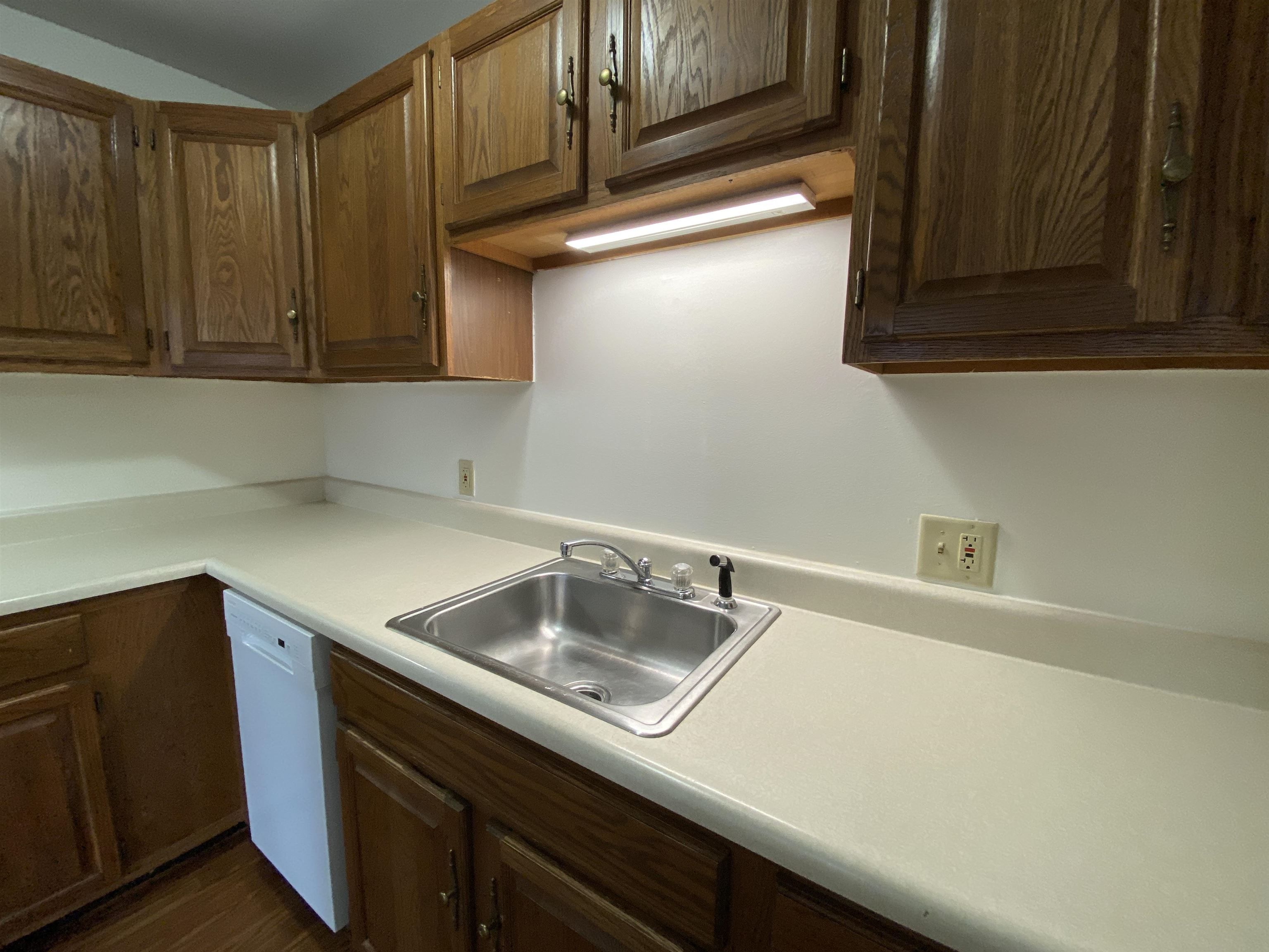 124 Orange Street, Unit 302 Manchester, NH 03104 - Photo 6 of 32