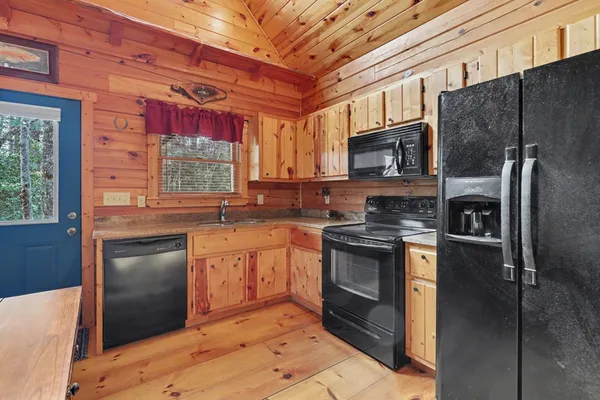 $279,900 | 105 Cozy Pne Lane, Murphy, NC 28906