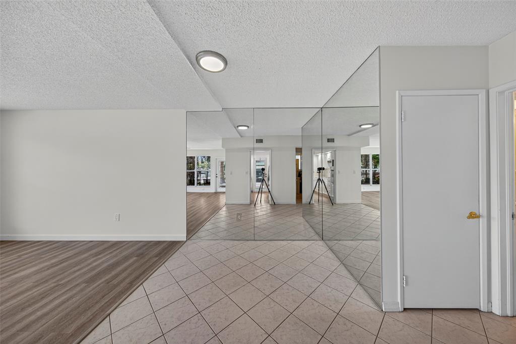 180 Isle Of Venice Drive, Unit 99 Fort Lauderdale, FL 33301 - Photo 33 of 54