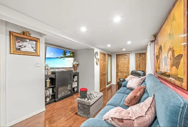 $1,200,000 | 21-44 73rd Street | Astoria