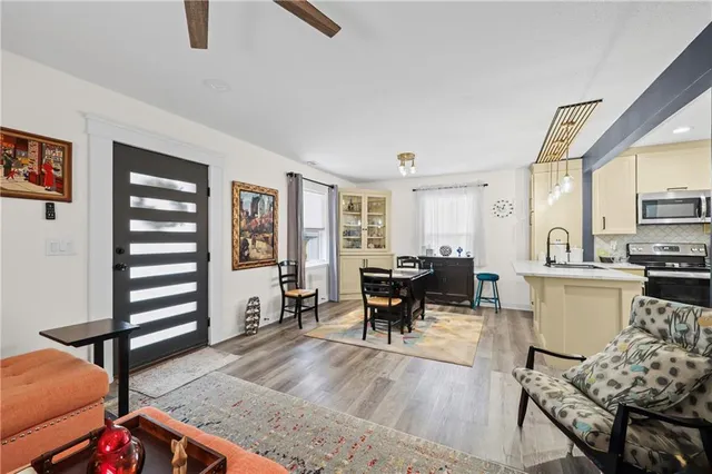 $255,900 | 811 South Marion Avenue, Independence, MO 64052