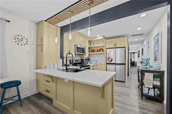 $235,000 | 811 South Marion Avenue, Independence, MO 64052