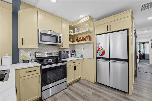 $235,000 | 811 South Marion Avenue, Independence, MO 64052