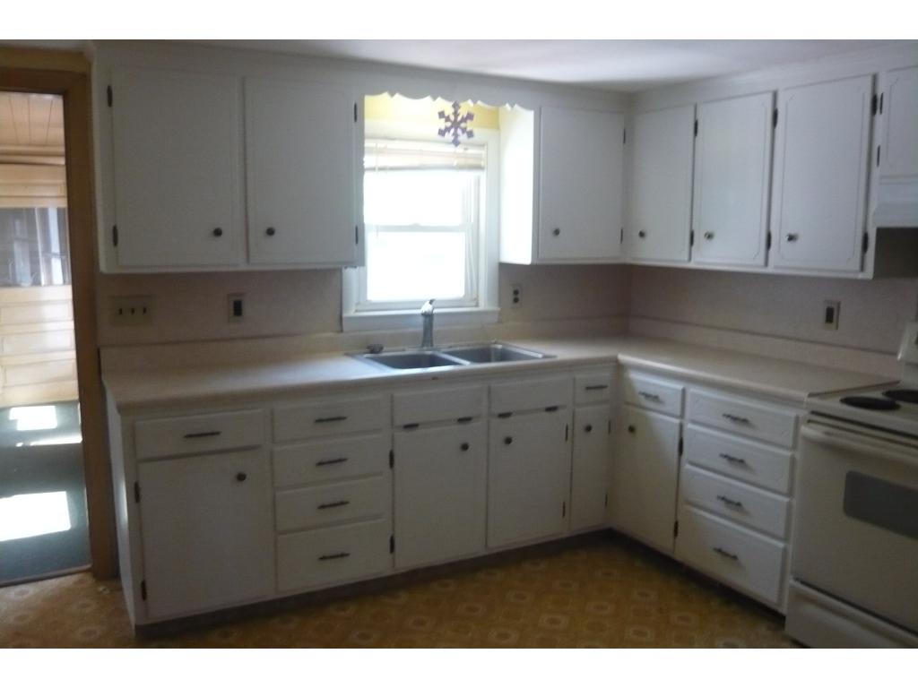 23 1/2 New Rochester Road Dover, NH 03820 - Photo 5 of 7