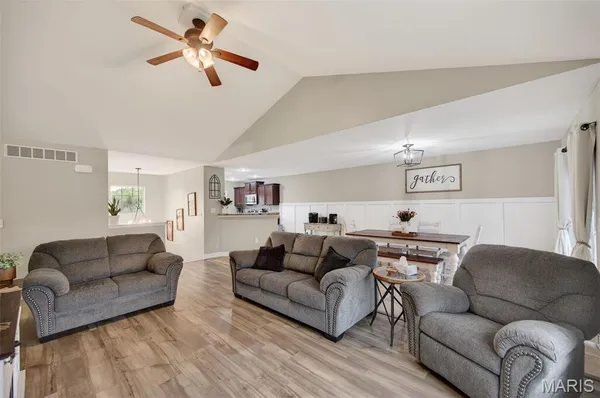 $290,000 | 105 Sandstone Drive, St. Robert, MO 65584
