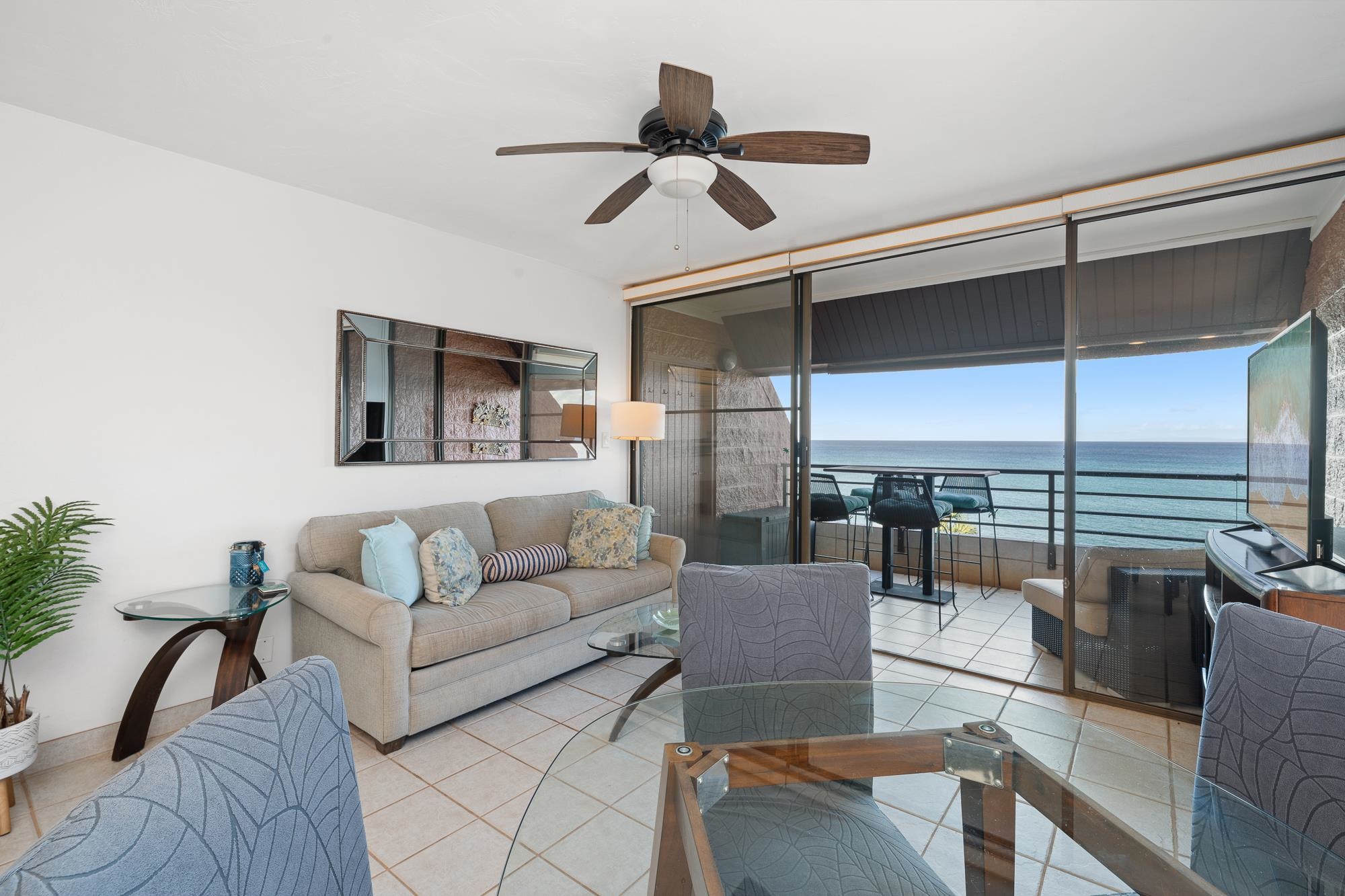 3959 Lower Honoapiilani Road, Unit 417 Lahaina, HI 96761 - Photo 2 of 37 Gallery Image 2
