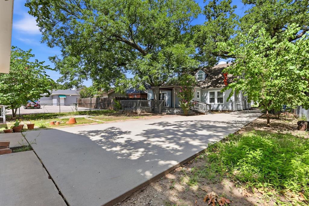 415 South Britain Road Irving, TX 75060 - Photo 32 of 39