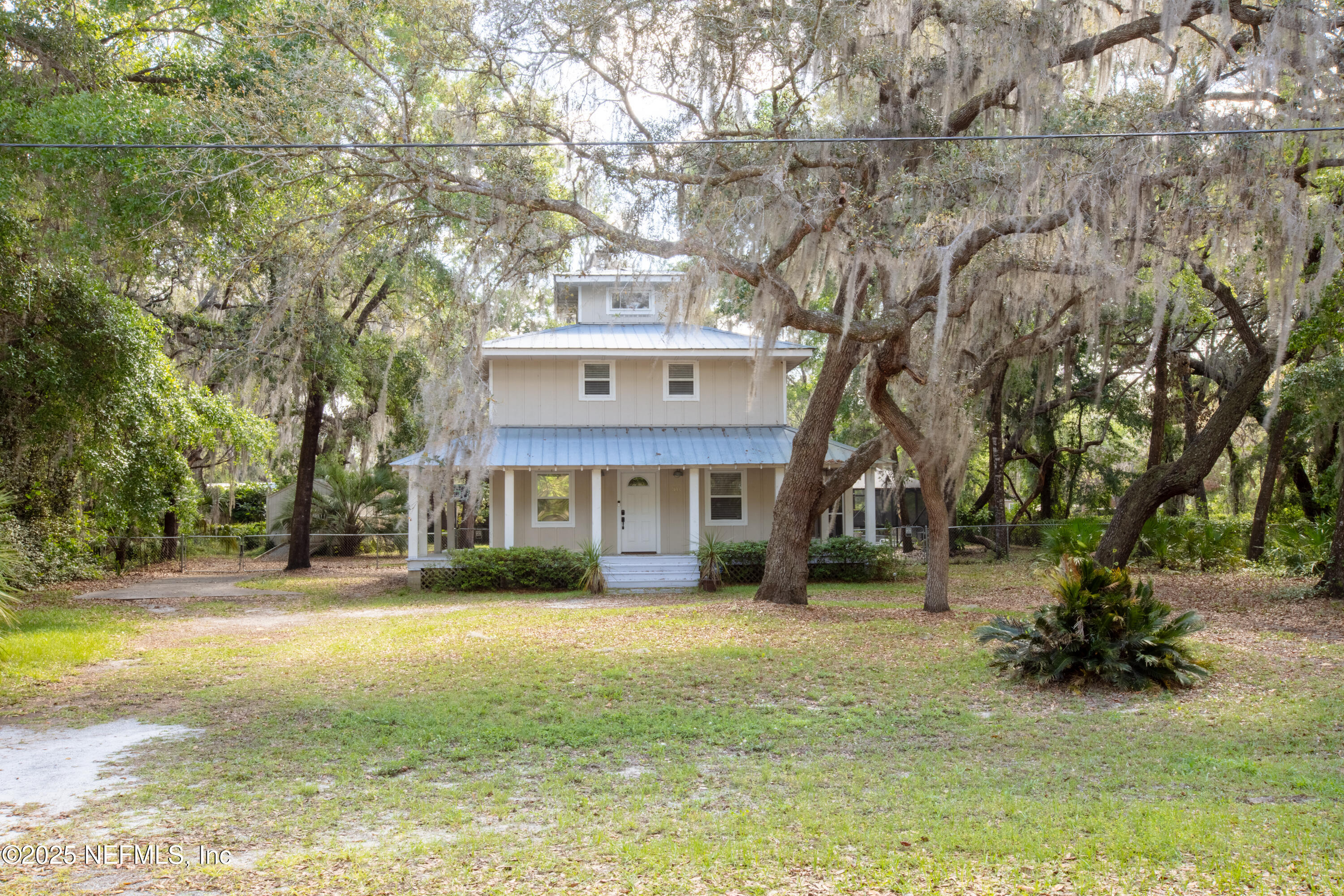 303 Southeast 3rd Avenue Melrose, FL 32666 - Photo 2 of 90 Front View