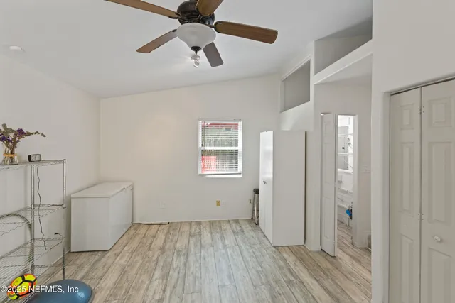 a view of a large yard