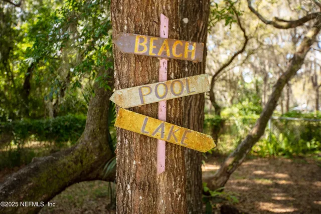 $467,900 | 303 Southeast 3rd Avenue, Melrose, FL 32666