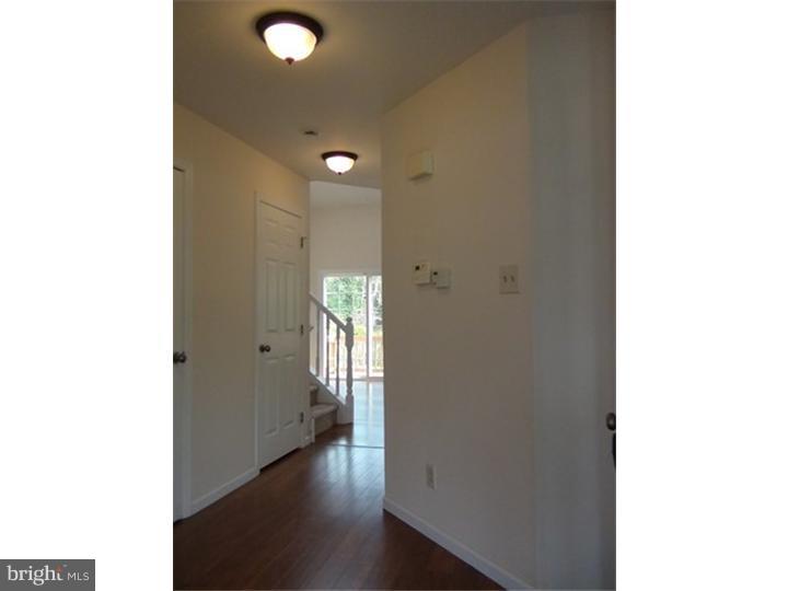 44 Pondview Lane Sicklerville, NJ 08081 - Photo 2 of 13