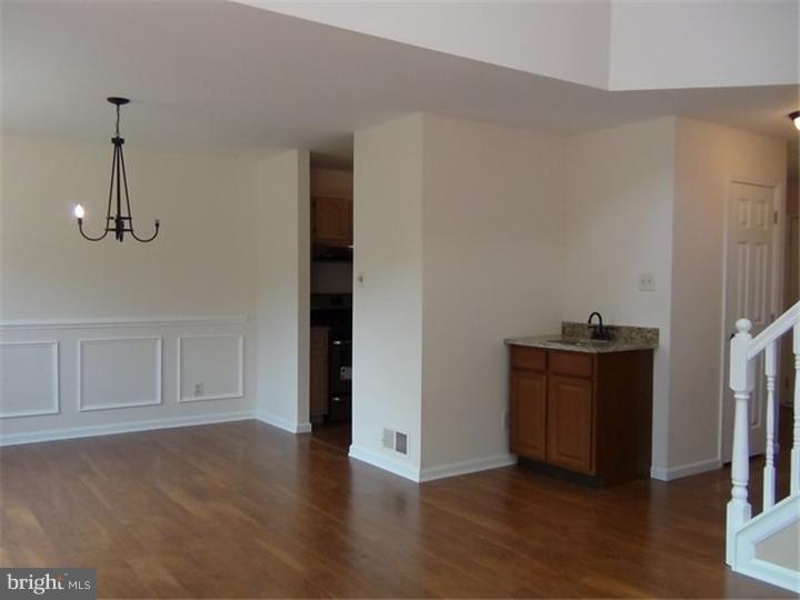 44 Pondview Lane Sicklerville, NJ 08081 - Photo 8 of 13