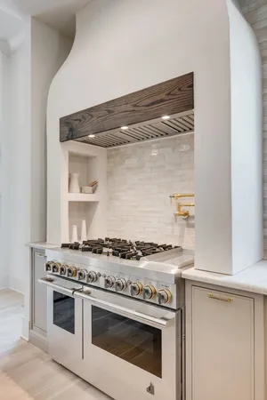 $2,275,000 | 811 Neartop Drive, Nashville, TN 37205