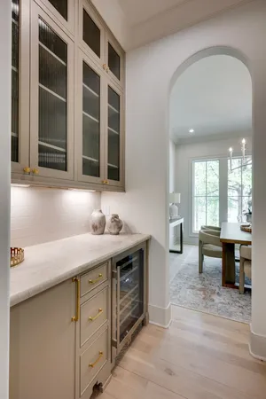 $2,275,000 | 811 Neartop Drive, Nashville, TN 37205