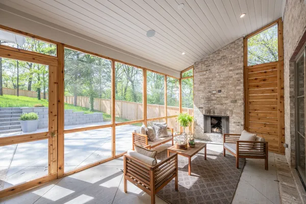 $2,275,000 | 811 Neartop Drive, Nashville, TN 37205